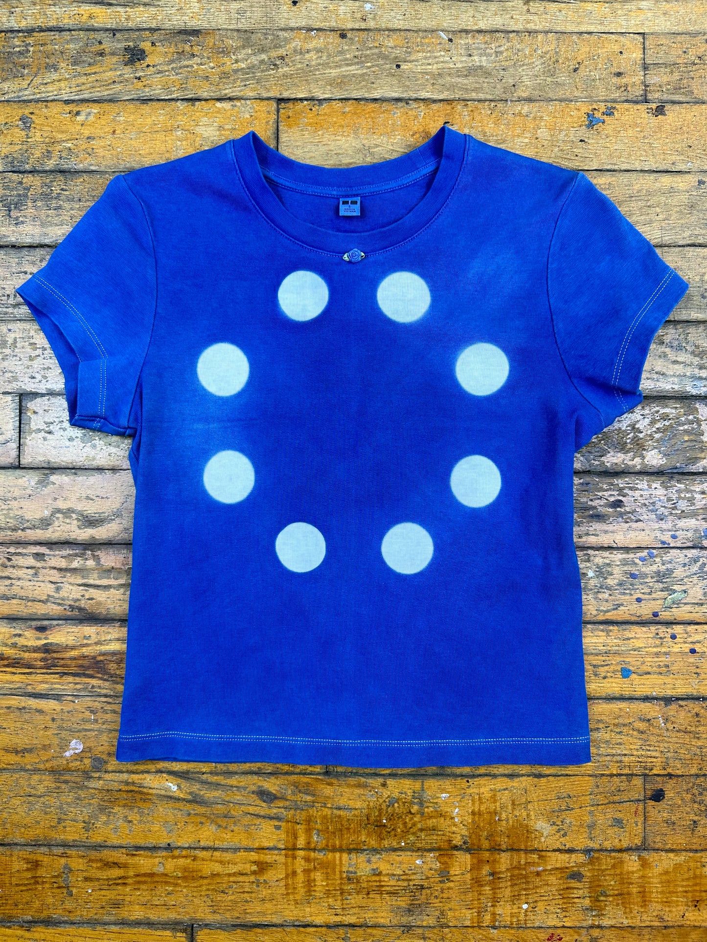 BLUE MOON BLUE indigo baby tee S