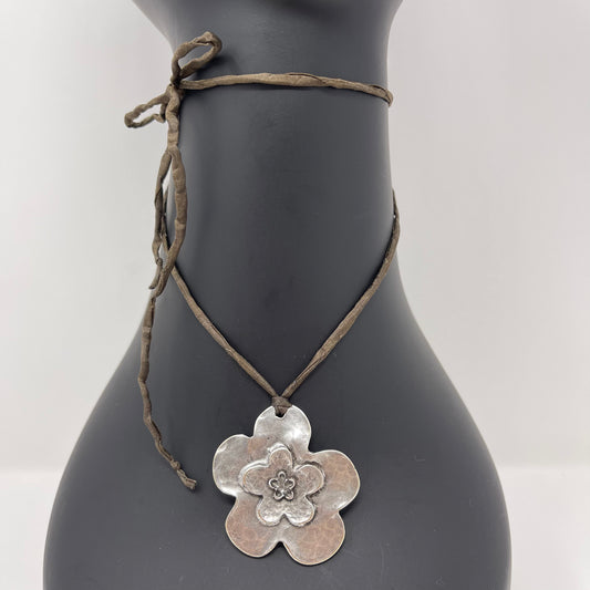 Silver Flower Pendant Necklace - Dark Brown
