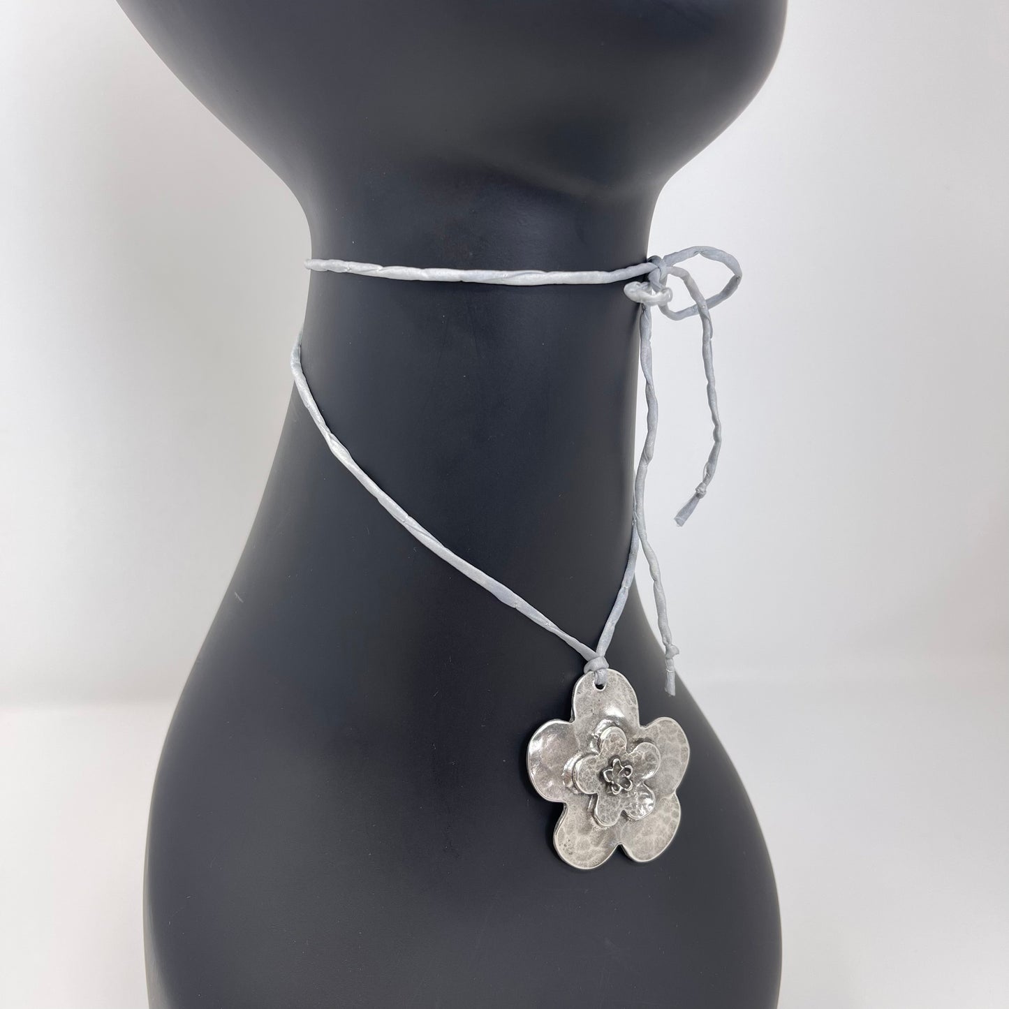 Silver Flower Pendant Necklace - Grey