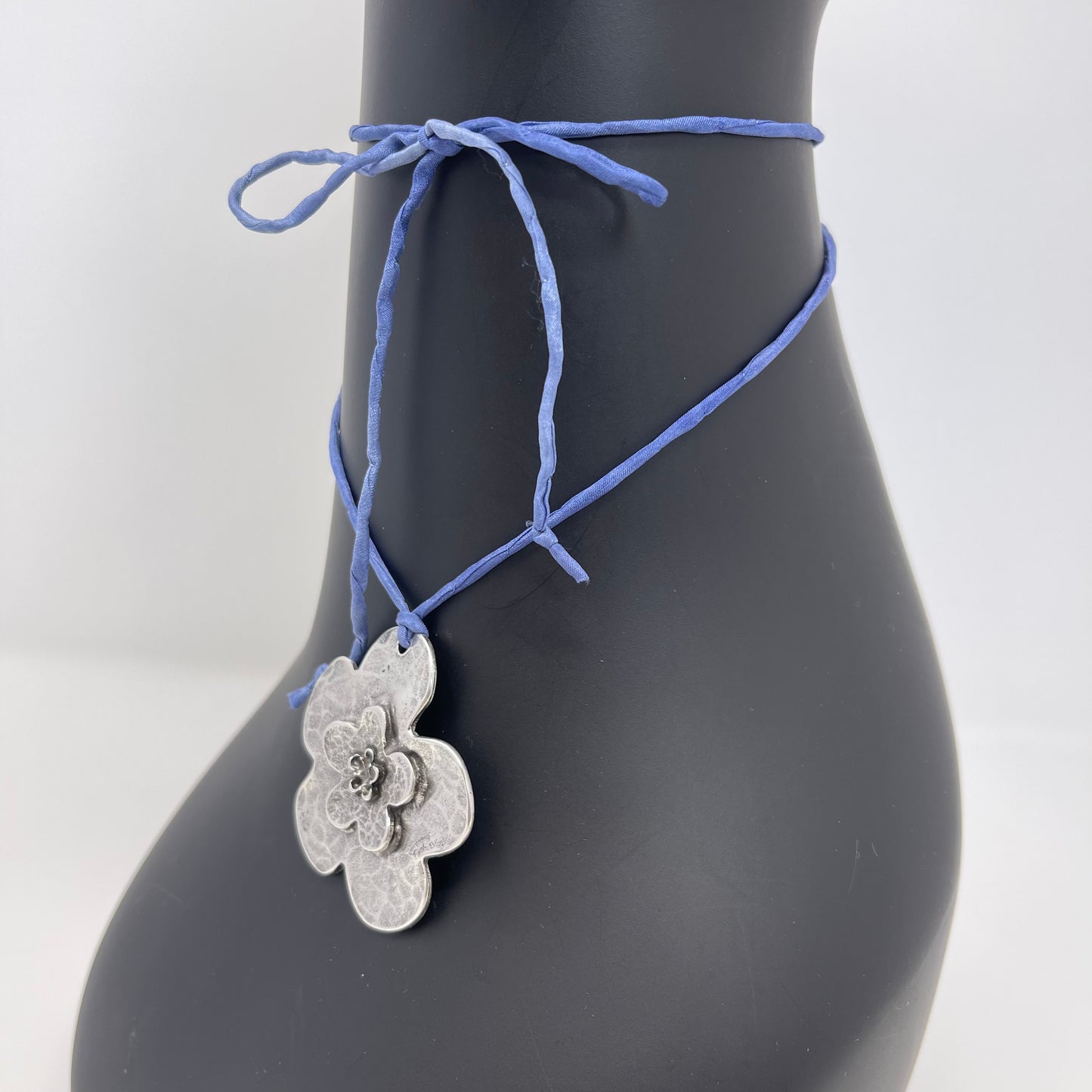 Silver Flower Pendant Necklace - Blue